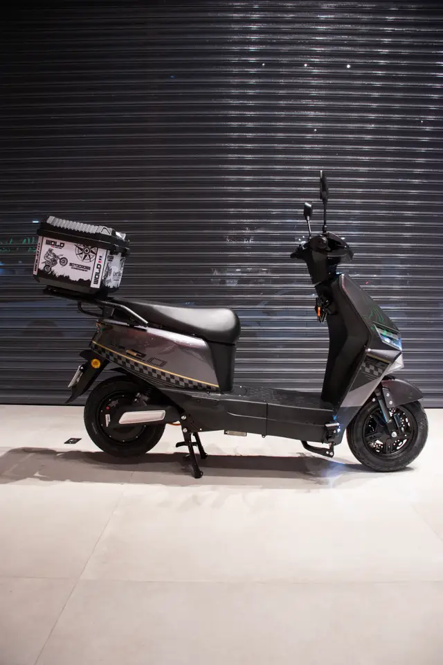 Scooter Elétrica VISIONARY CINZA na loja MotoVolt em Caçapava