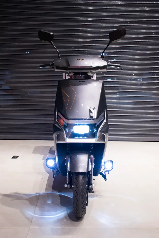 Scooter Elétrica VISIONARY CINZA - foto 2