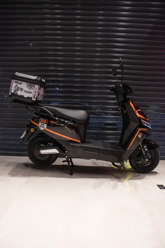 Scooter Elétrica VISIONARY PRETA na loja MotoVolt em Caçapava