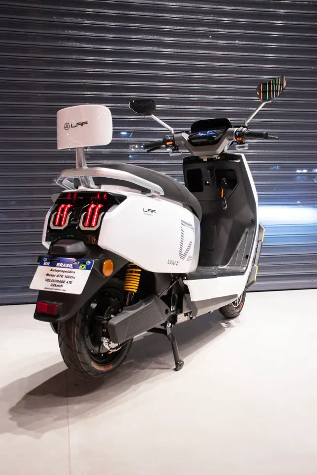 Scooter Elétrica VOLTAGE BRANCA - foto 10