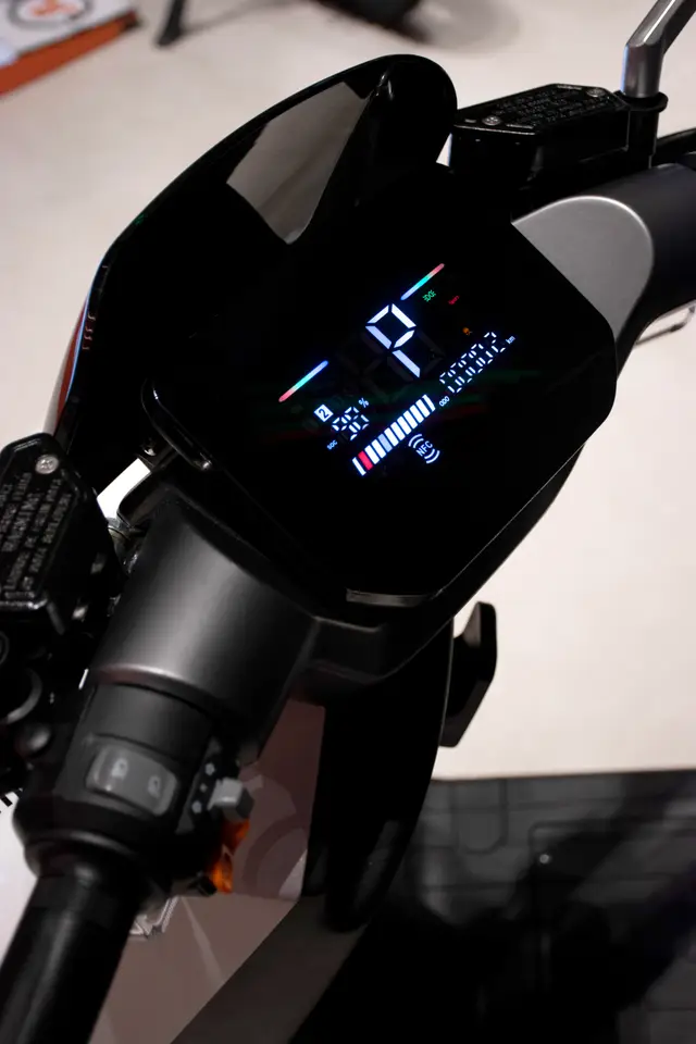 Scooter Elétrica VOLTAGE BRANCA - foto 3