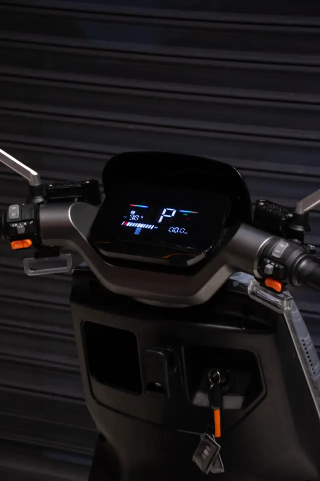Scooter Elétrica VOLTAGE CINZA - foto 5