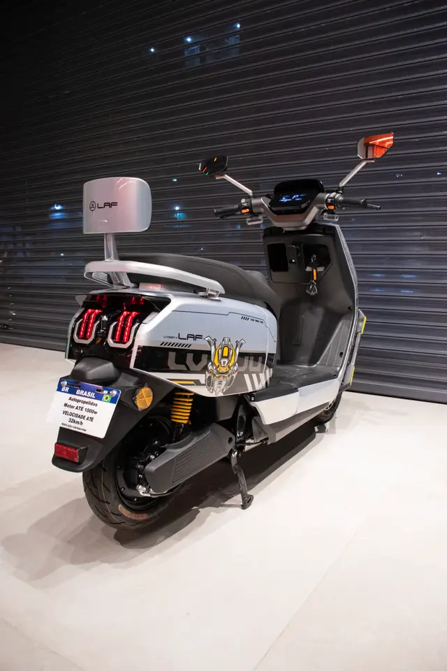 Scooter Elétrica VOLTAGE CINZA - foto 6